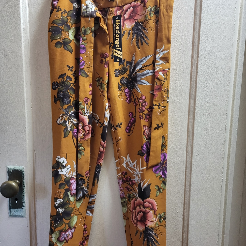 NWT Like an Angel Mustard Floral Trousers